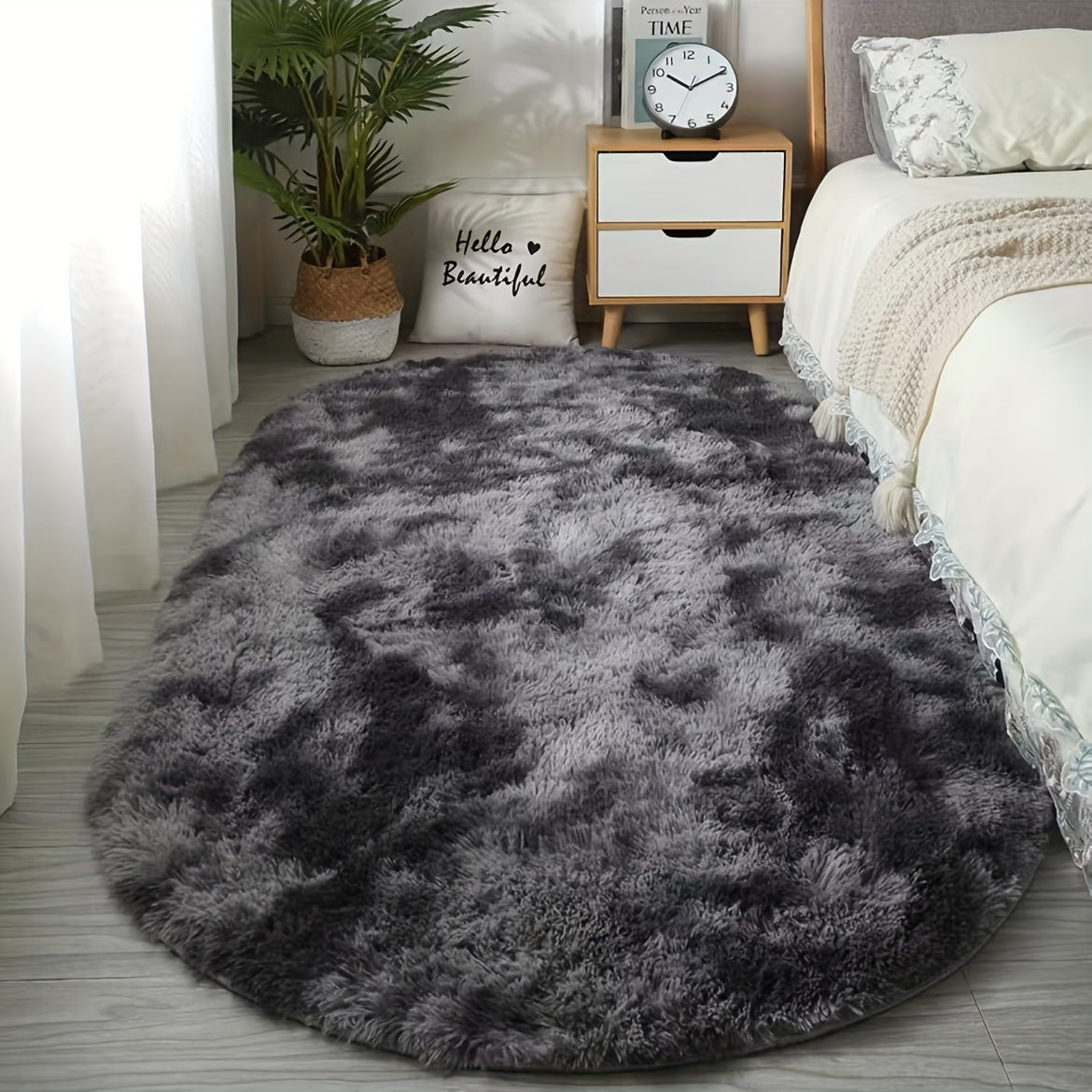 Plush Oval Rug – Soft and Stylish Rug for Bedroom and Living Room Decoration