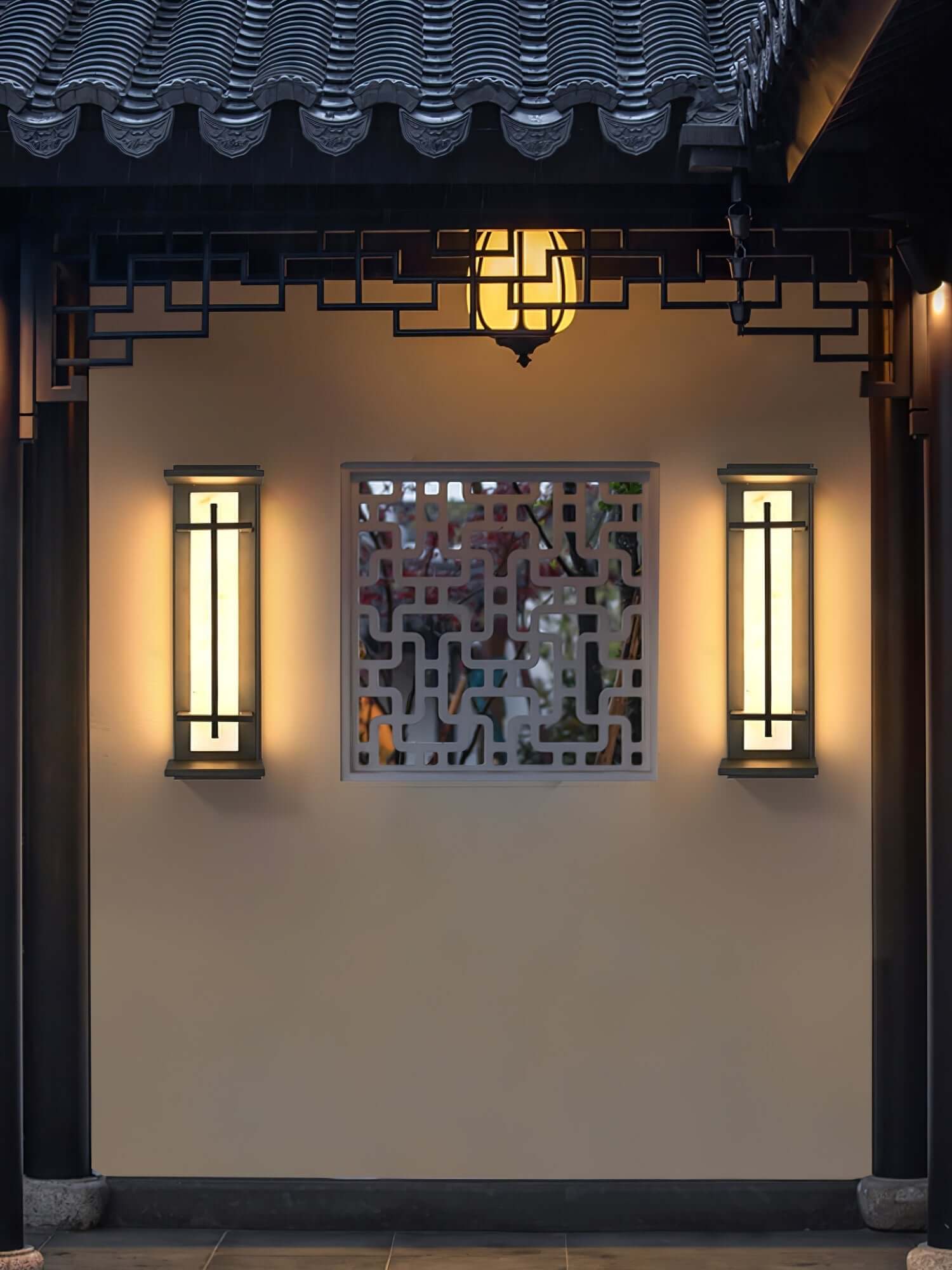 Modern Outdoor Wall Light - Waterproof & Durable