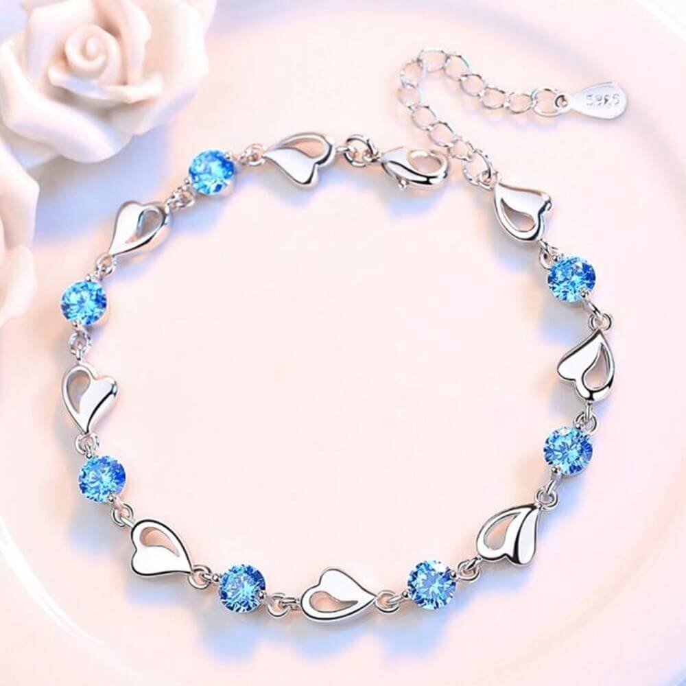 Silver Heart Bracelet - Eloria