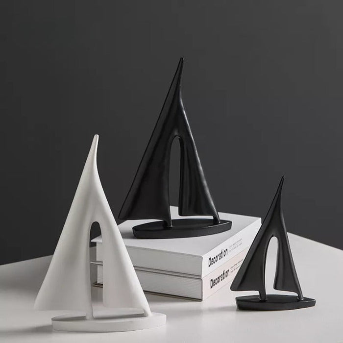 NauticaWind Sailboat Sculpture – Elegant Maritime Decoration for Your Interior