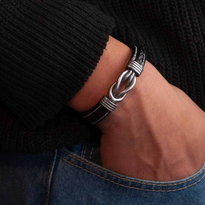 PrestigeBond Son Bracelet | Elegant leather bracelet with engraved tag, ideal for heartfelt gifting