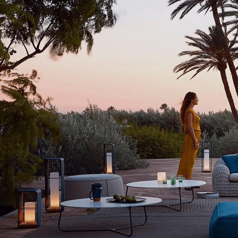 Solar Garden Lamp - Stylish Outdoor Lighting