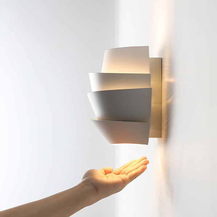 Layered Wall Lamp – Stylish and Artistic