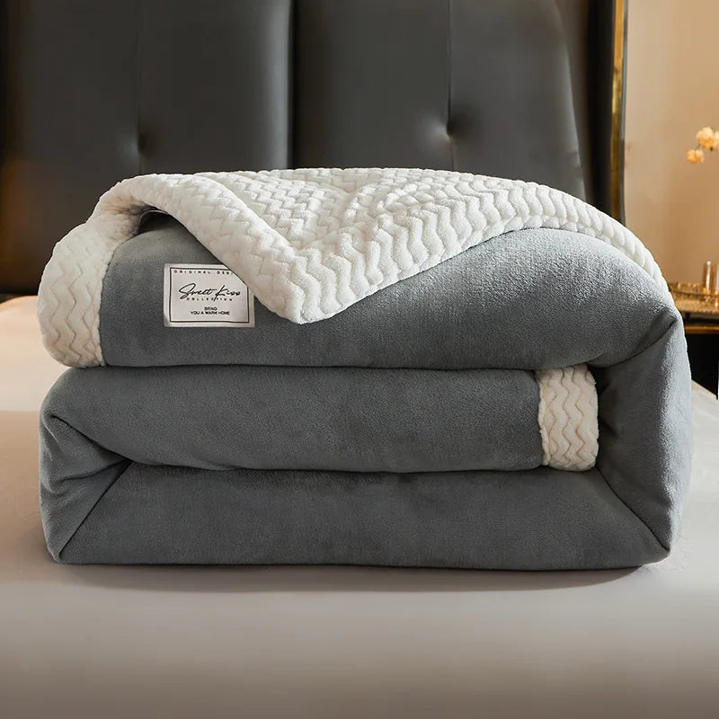 CozyCuddle Luxe Winter Fleece Blanket - Warmth and Comfort for Cold Days