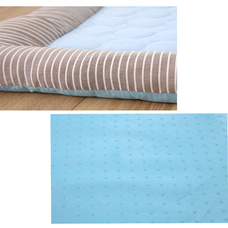 Cooling Pet Mat for Dog or Cat – Summer Cool Mat Made of Ice Silk in Blue or Pink