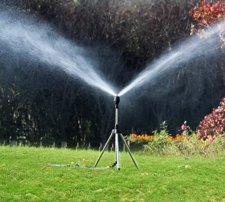360° Garden Sprinkler – GreenFlow