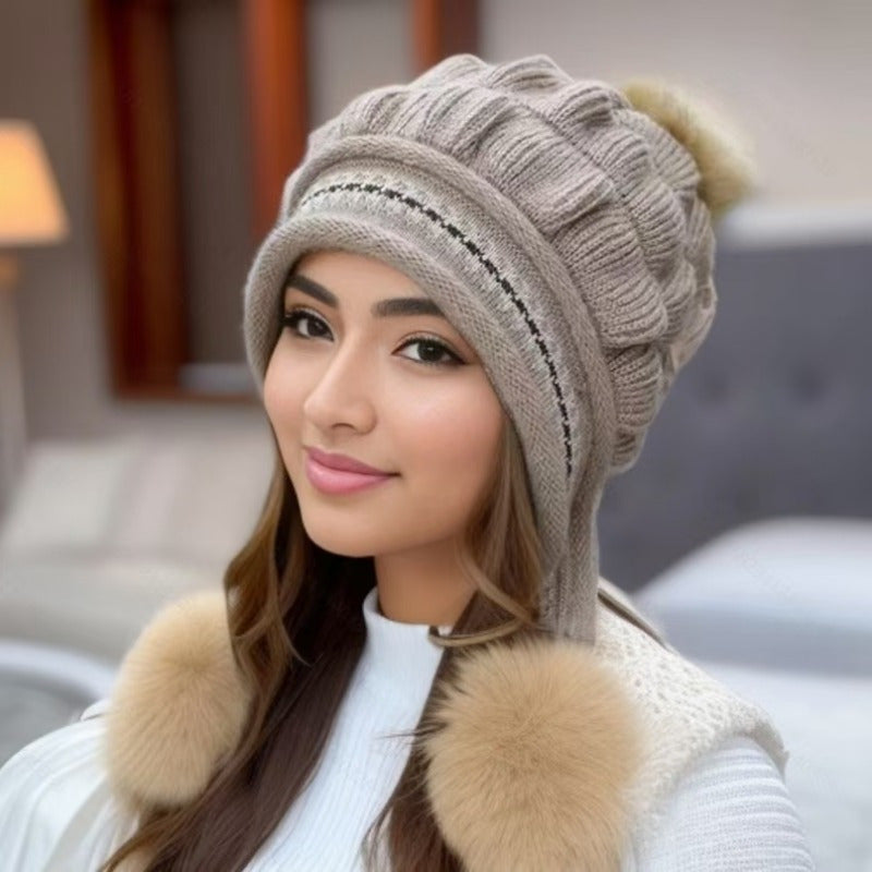 Eva Winter Beanie with Ear Protection – For Style and Warmth in the Cold