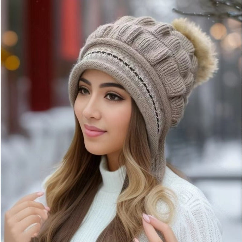 Eva Winter Beanie with Ear Protection – For Style and Warmth in the Cold