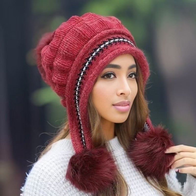 Eva Winter Beanie with Ear Protection – For Style and Warmth in the Cold