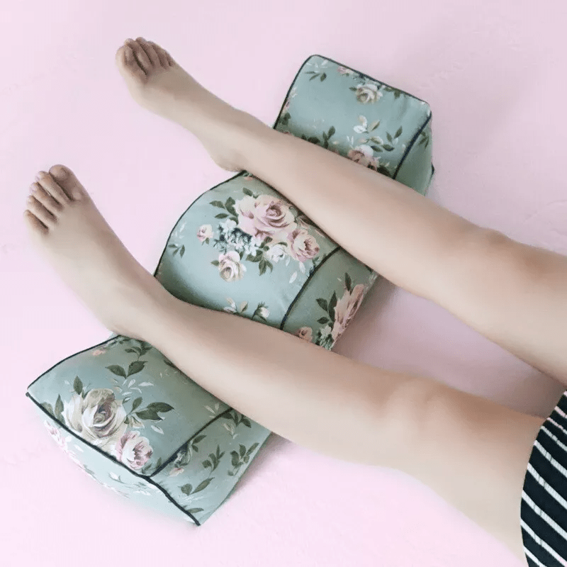 Flower-Shaped Leg Elevation Cushion – Comfortable Support for Better Blood Circulation