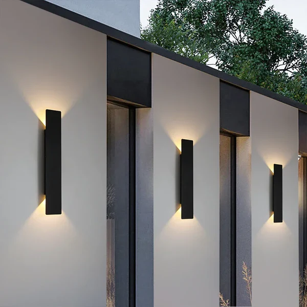AquaLine LED Outdoor Wall Lamp – Sleek Design with Weather-Resistant Housing