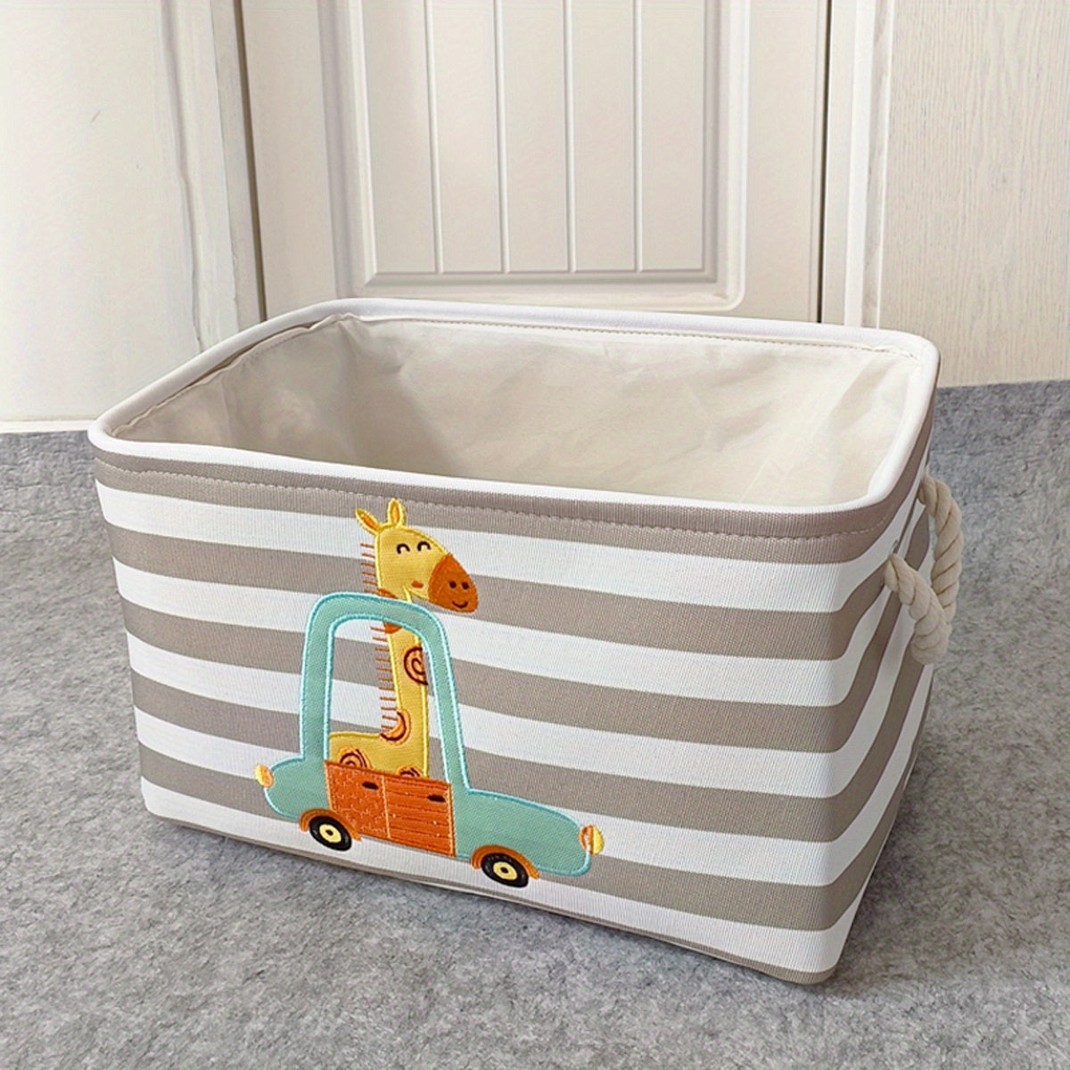 Storage Basket for Toys and Clothes – Cartoon Lion and Giraffe Design