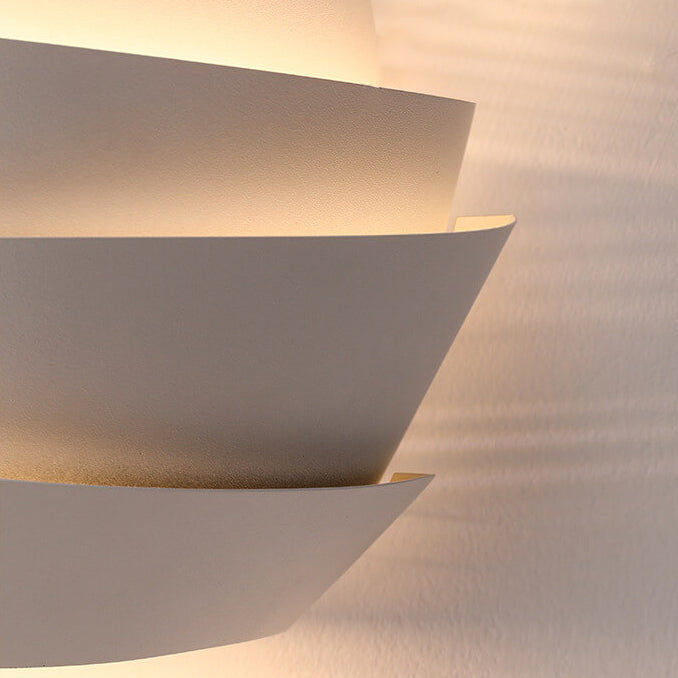 Layered Wall Lamp – Stylish and Artistic