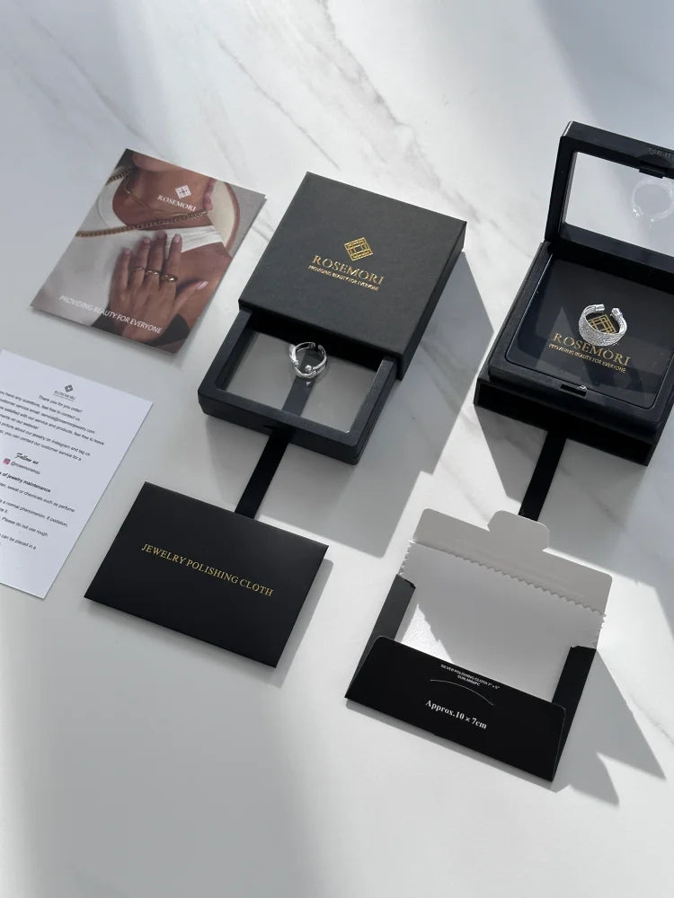 Smiley Adjustable Ring – Mila