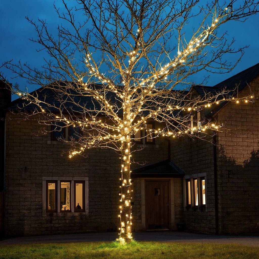 LED Christmas Lights for Outdoor Use - Connectable Extra Energy-Efficient Ambient Lighting for Trees and Gardens