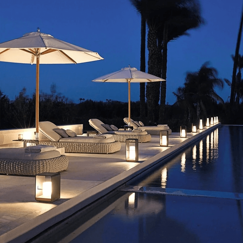 Solar Garden Lamp - Stylish Outdoor Lighting