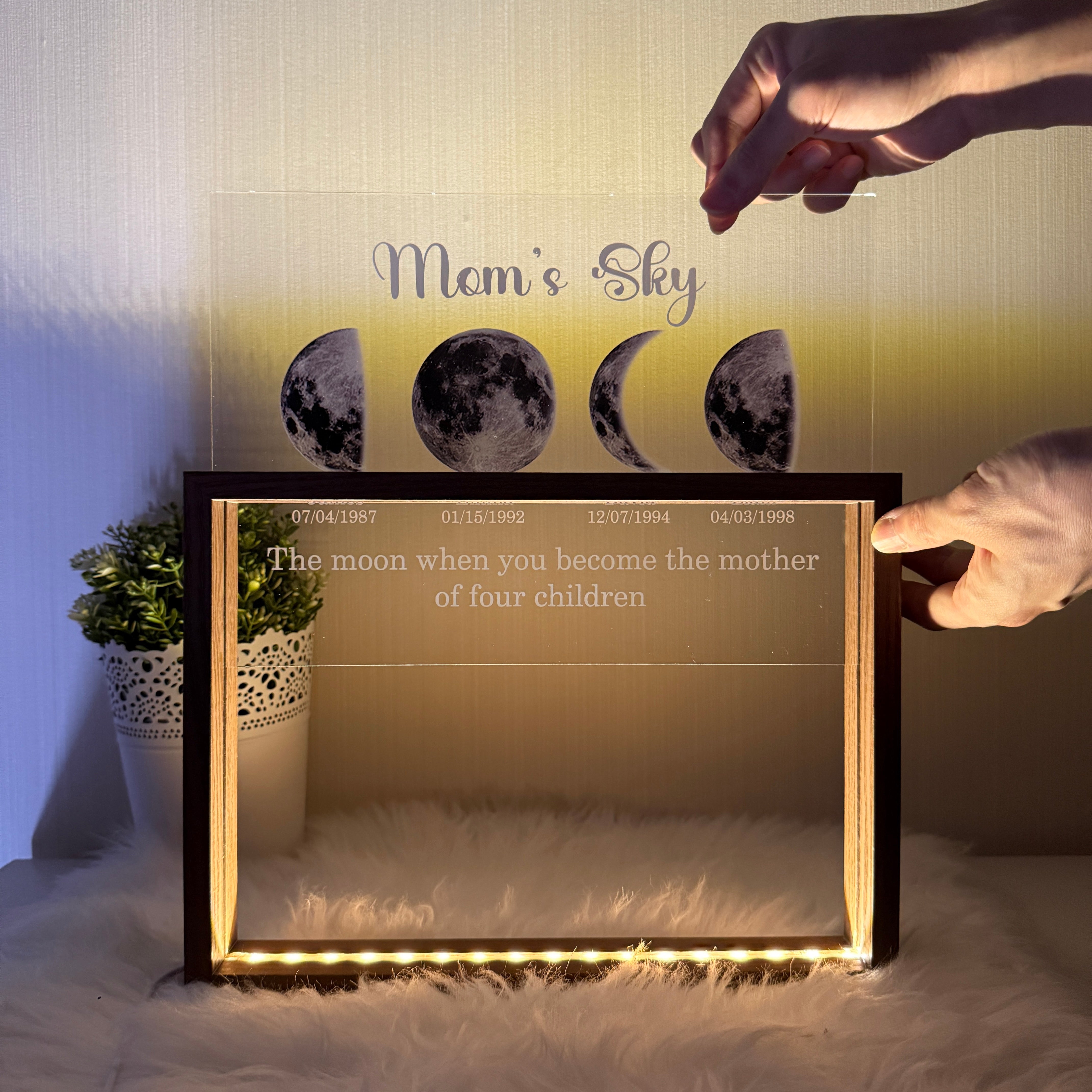 LunaBond | Treat your mother to an unforgettable Mother's Day with the perfect Mother's Day gift
