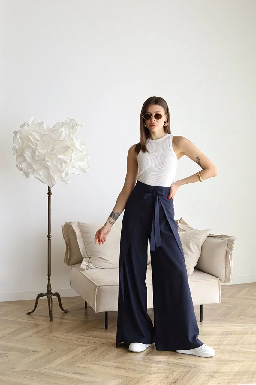 Nuvano | Wide Crop Trousers for Women | High-Waisted Trousers with Wide Legs and Elegant Design