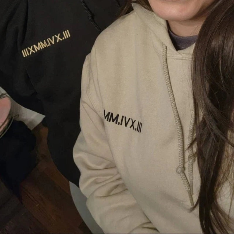 BondEssence Premium Couple Hoodie | Customized Romantic Sweatshirt with Roman Date