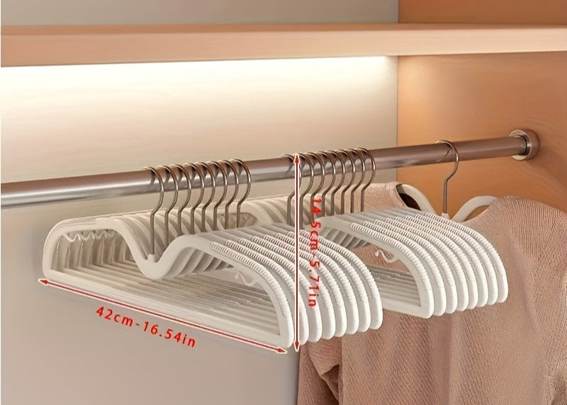 Space-Saving Short Neck Hanger – Non-Slip and Rotating
