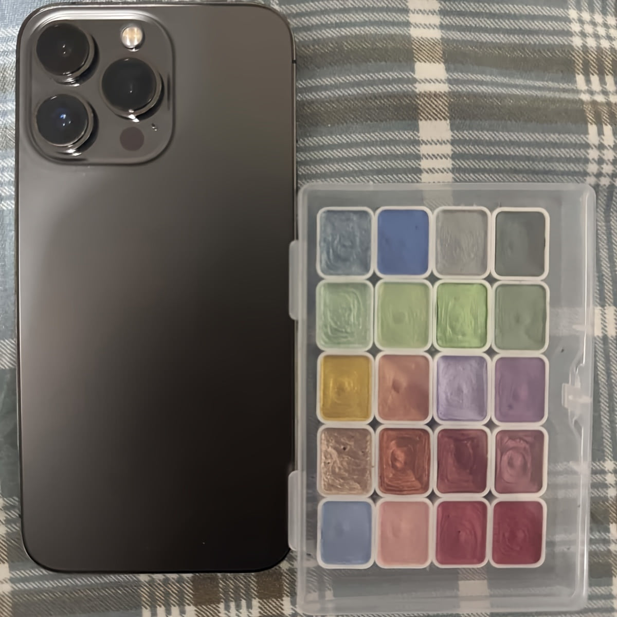 Pearl Watercolour Paint Set – 20 Colours in Solid Form for Painting and Calligraphy