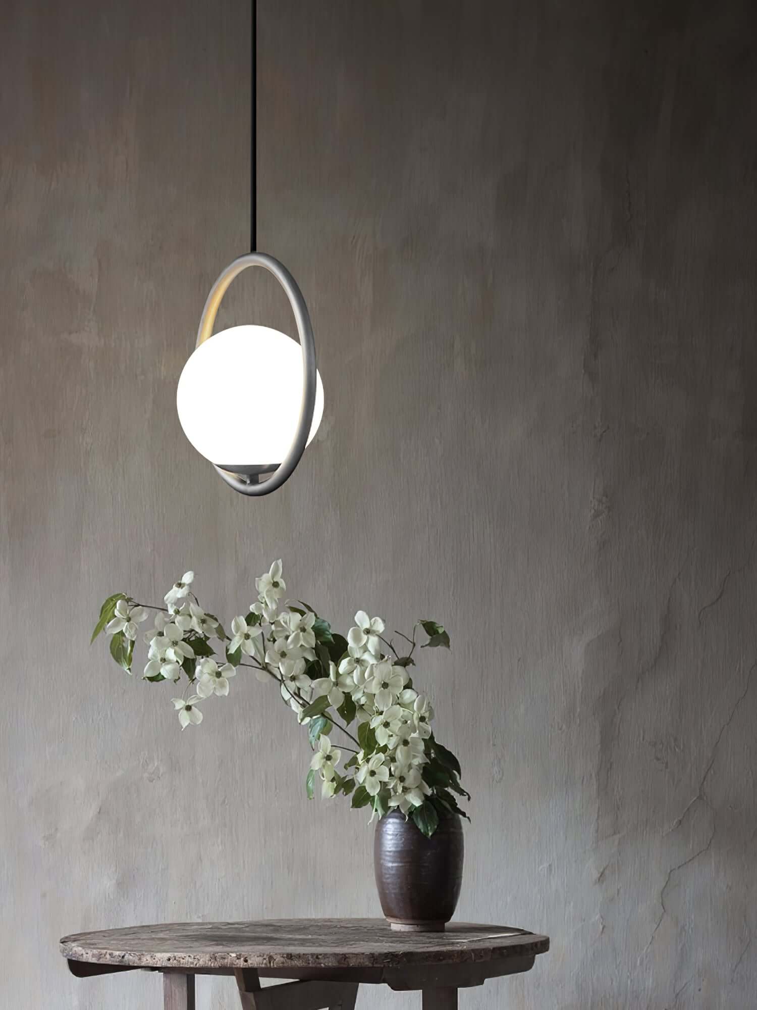 Modern Pendant Light - Elegant & Stylish Design