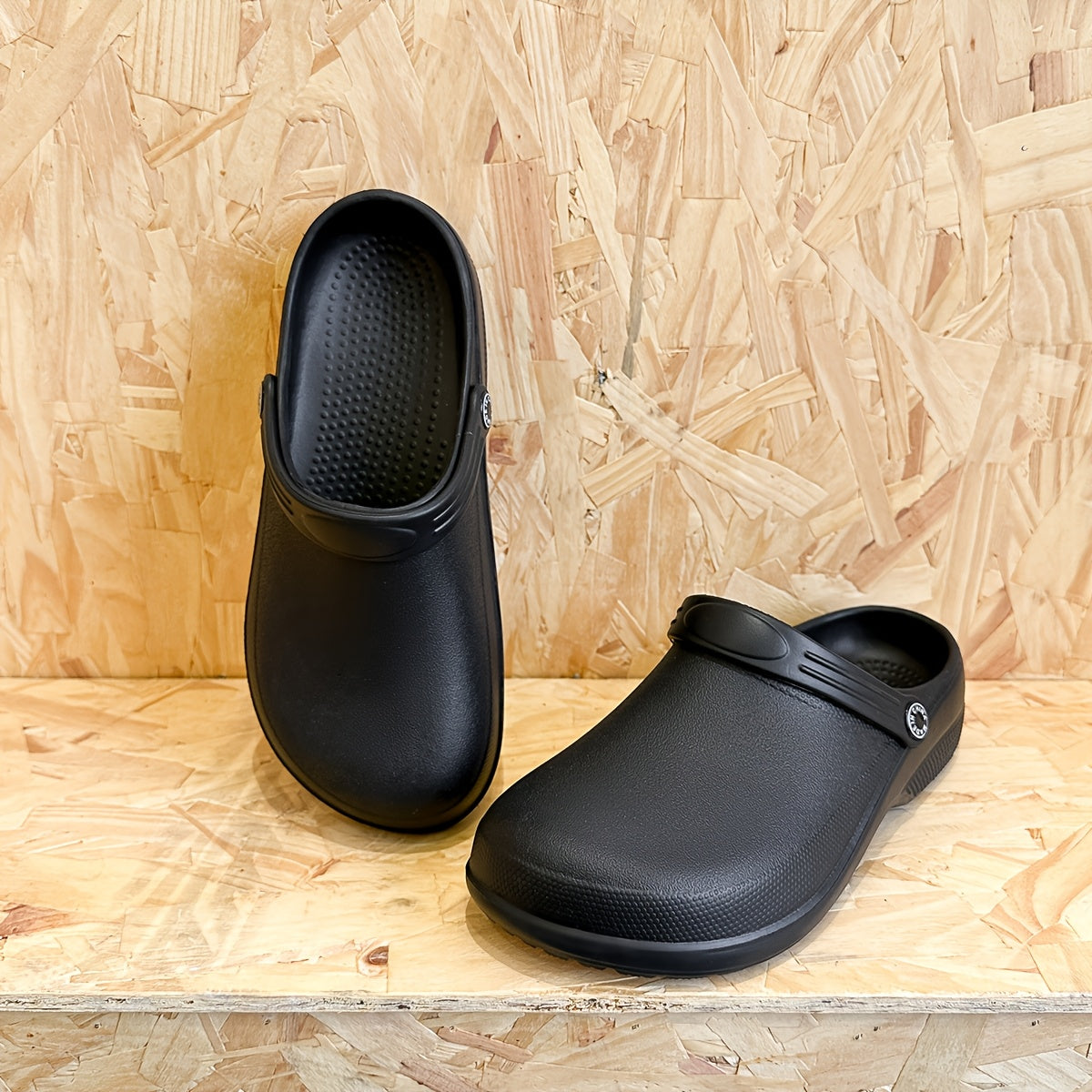 Slip-resistant Garden and Work Clogs for Men – Comfortable Slip-ons for Every Season