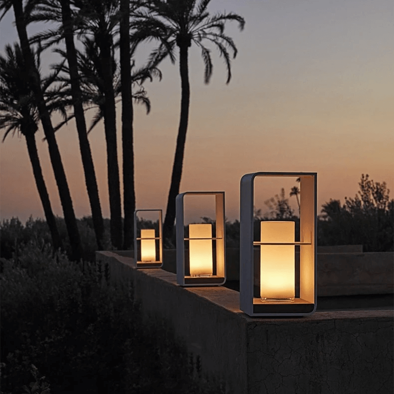 Solar Garden Lamp - Stylish Outdoor Lighting