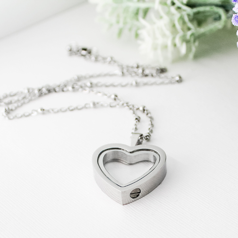 Eternal Love Pendant – Timeless Elegance and Luxury