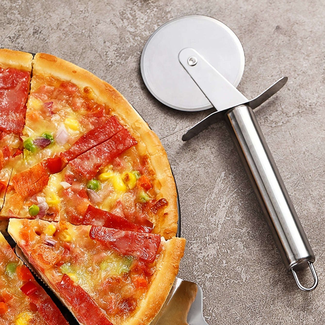 Stainless Steel Pizza Cutter – Efficient and Stylish Kitchen Tool for Perfect Slices