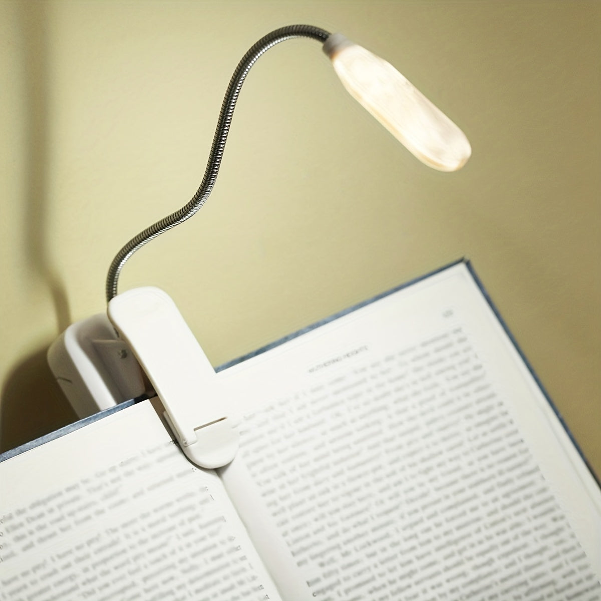 Flexible Clip Lamp - Portable Reading Light with Adjustable Neck for Home or Travel