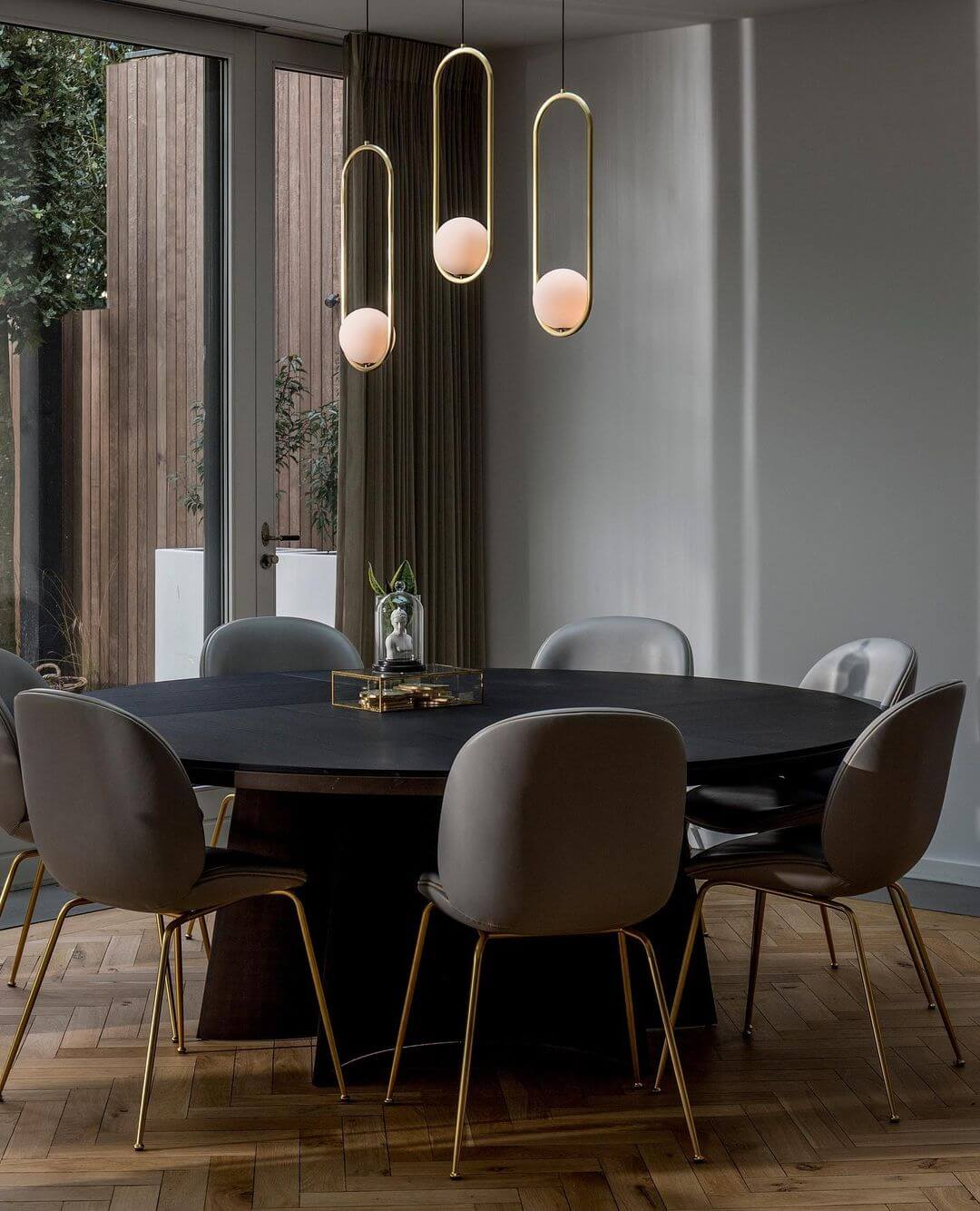 Modern Pendant Light - Elegant & Stylish Design