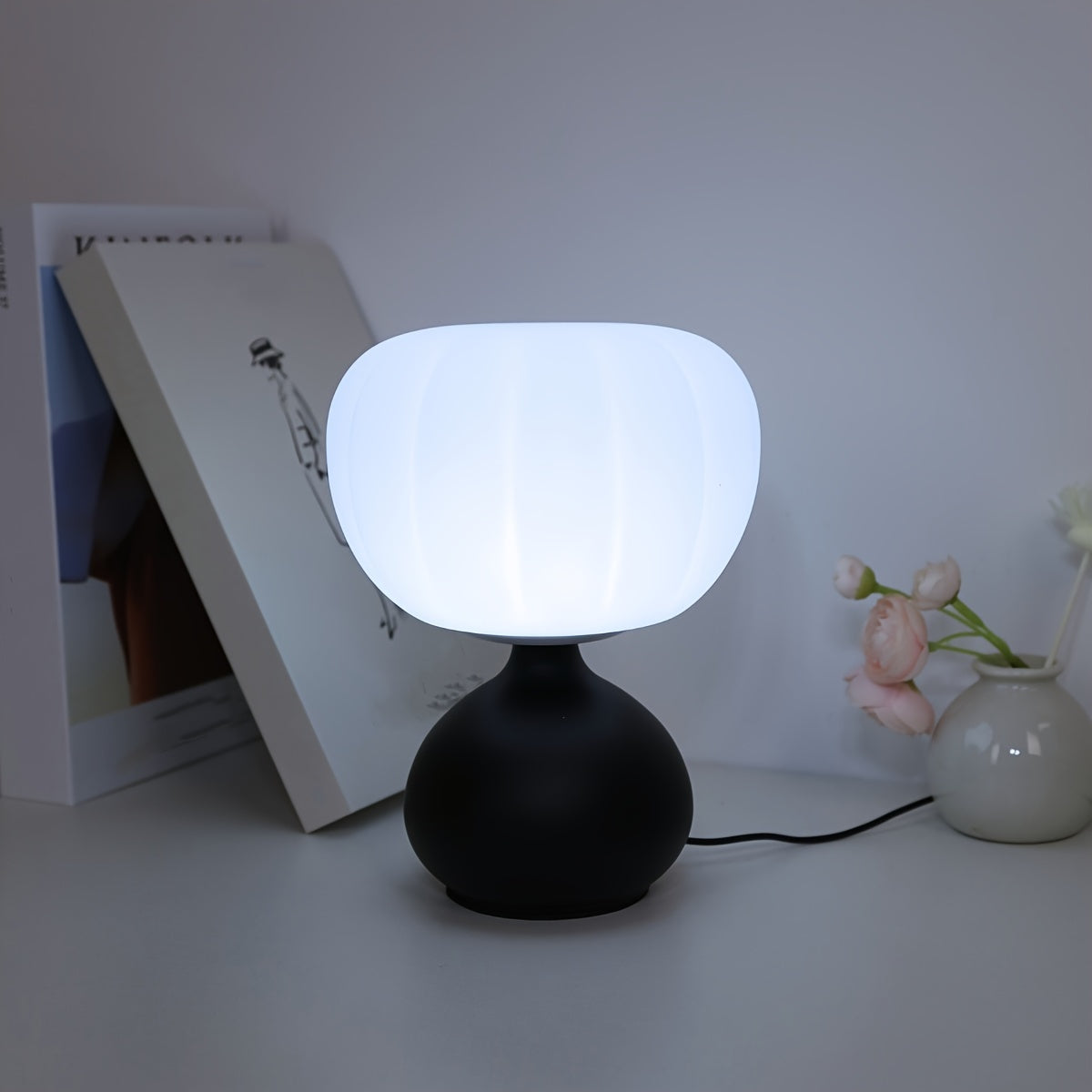 Airy Balance Lamp - Modern Atmosphere for Your Space
