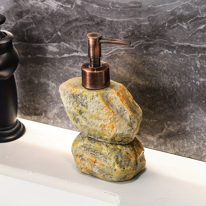 Rustic Soap Dispenser Stone Look – Functional and Atmospheric