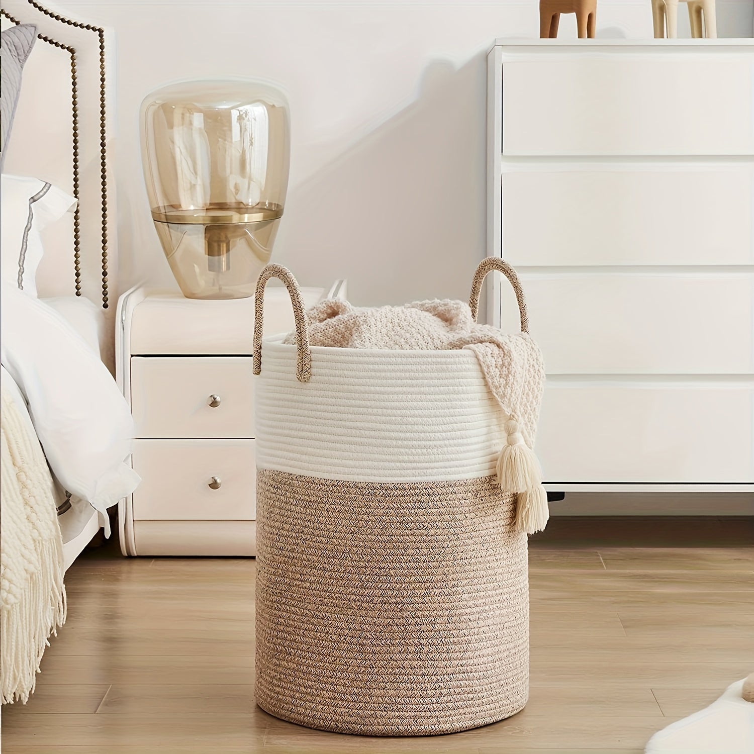 Stylish Two-Tone Laundry Basket - Space for More, Convenient and Durable