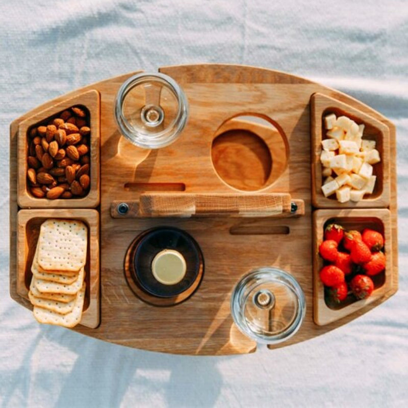 Elegant Oak Picnic Wine Table – Compact & Versatile
