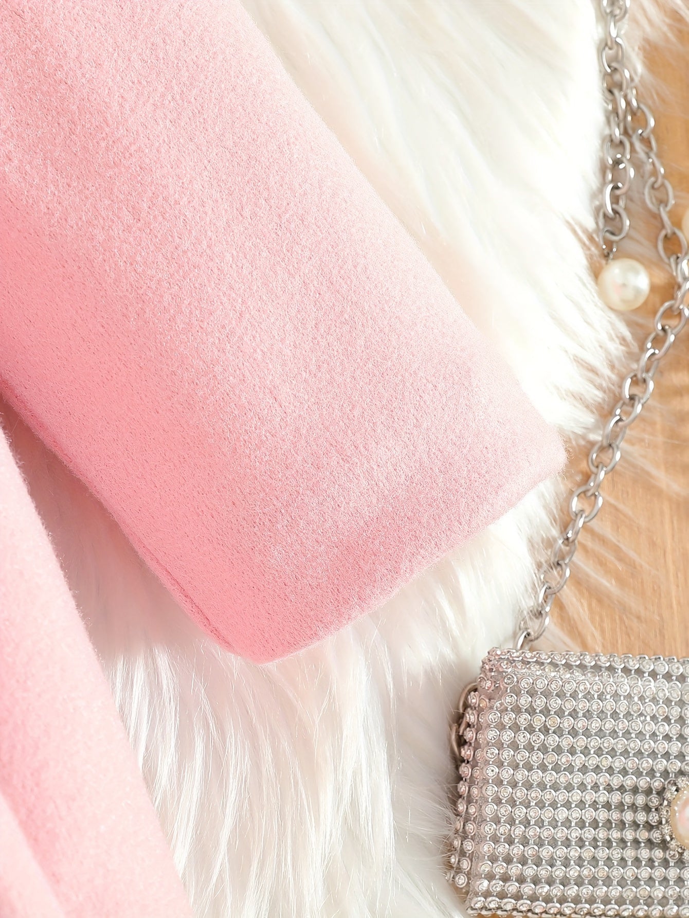 Lotte Winter Coat for Children - Elegant with Bow and Plush Collar for Cold Days