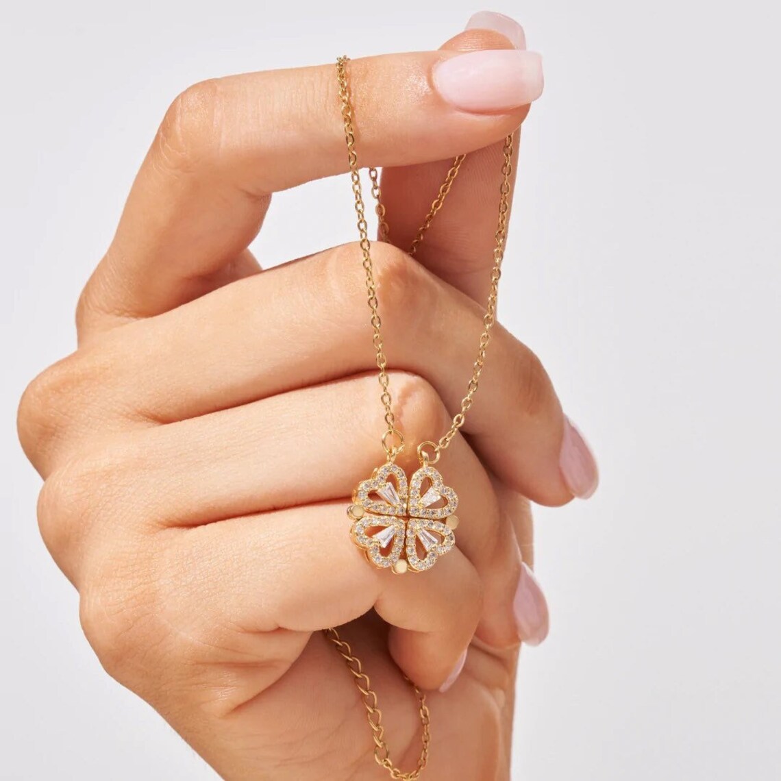 Zirconia Necklaces - Sparkling Elegance for Every Occasion