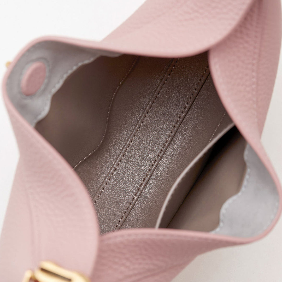 Nina Stylish Handbag - For a Chic and Organised Look