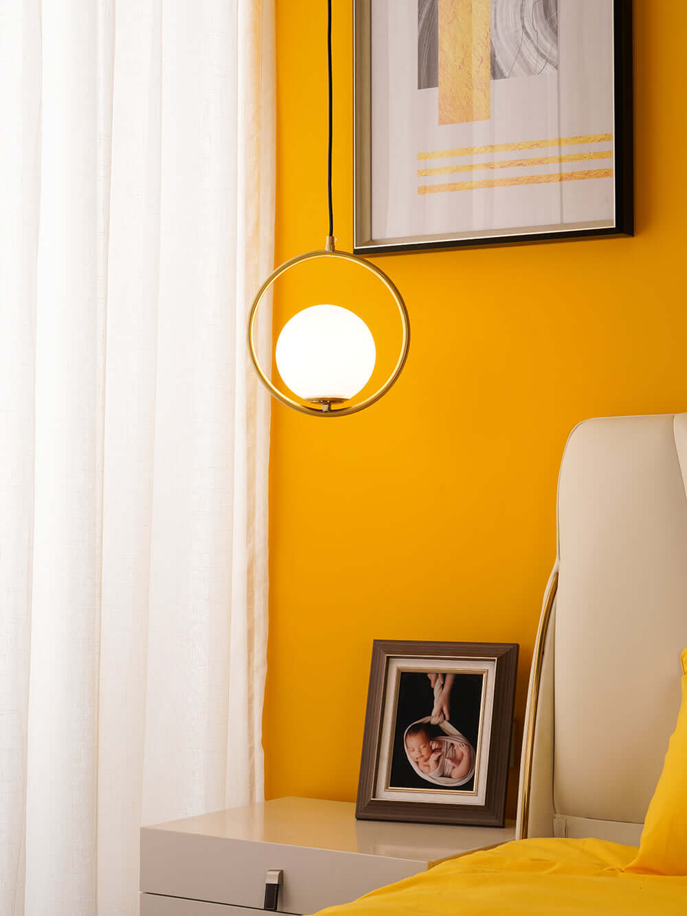 Modern Pendant Light - Elegant & Stylish Design