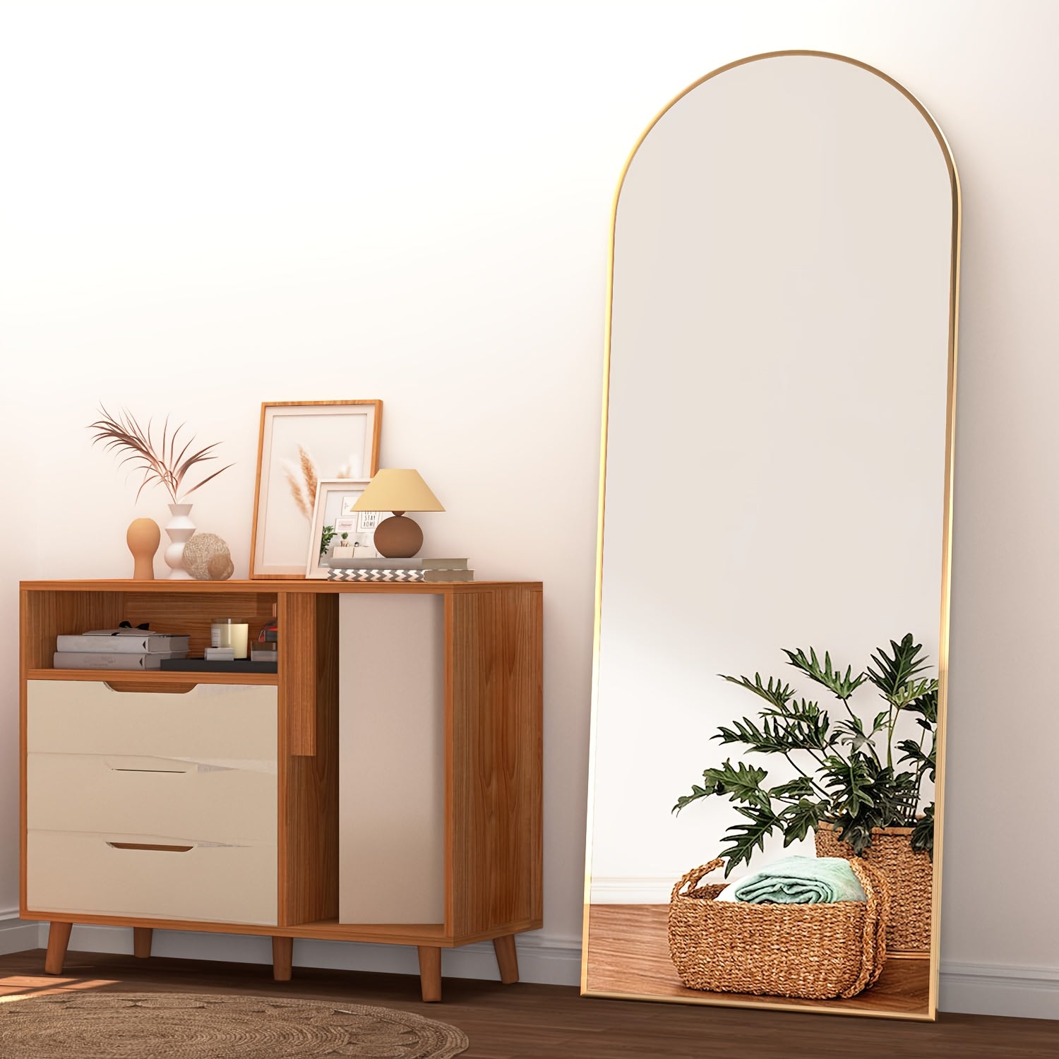 Curved Full Length Mirror – Stylish and Functional