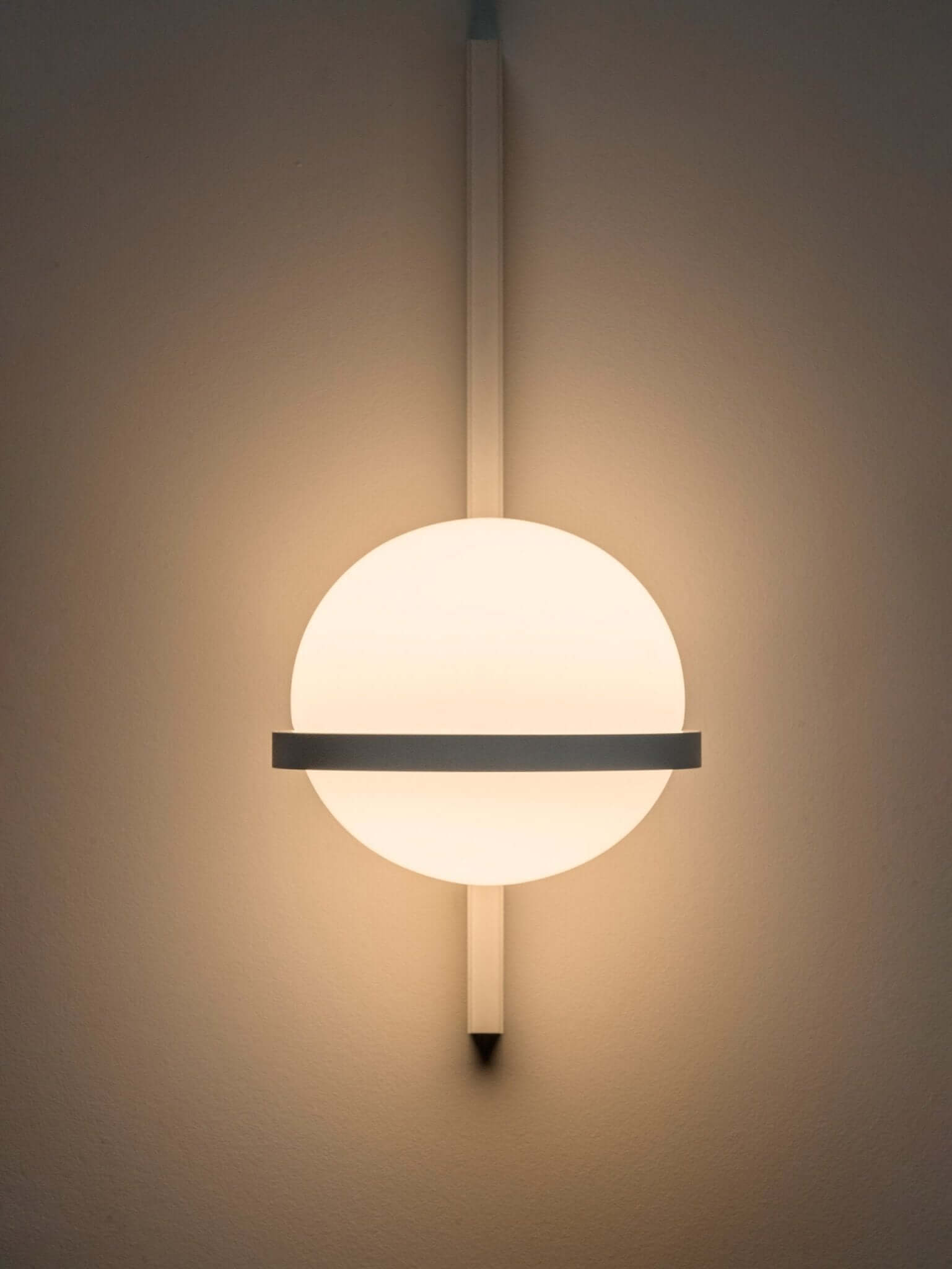 Modern Outdoor Wall Light - Waterproof