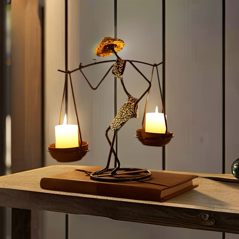 Creative Balance Candle Holder – Artistic Table Decoration in Cast Iron for a Warm Atmosphere