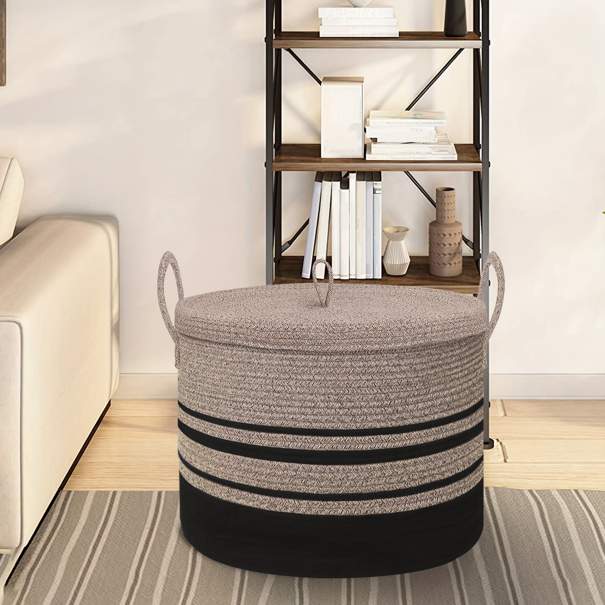 Classic Woven Storage Basket with Lid - Stylish Solution for Your Belongings