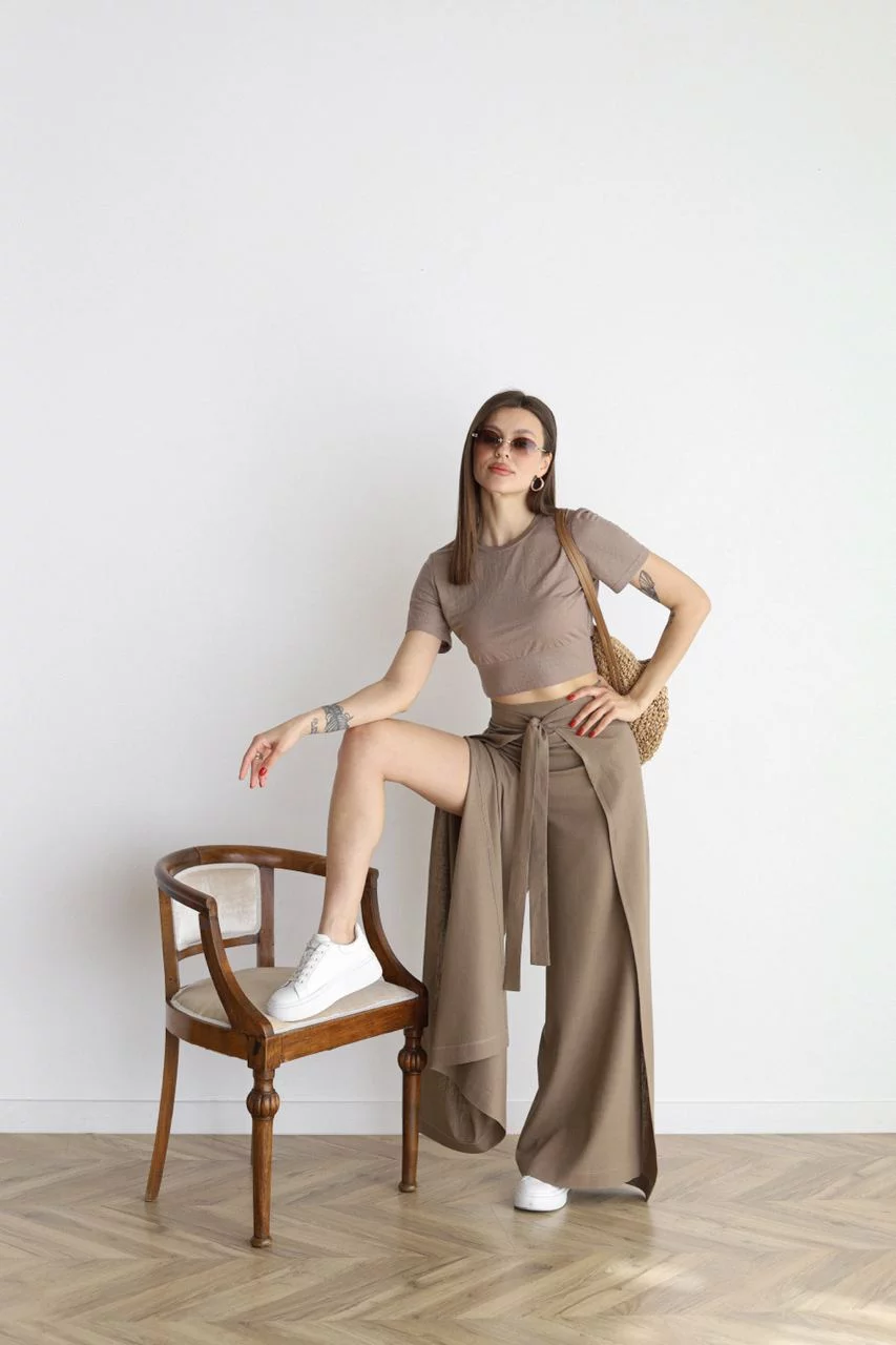 Nuvano | Wide Crop Trousers for Women | High-Waisted Trousers with Wide Legs and Elegant Design