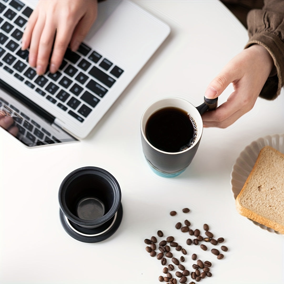Handmade Ceramic Tea Mug with Strainer – Authentic Design and Practical Use