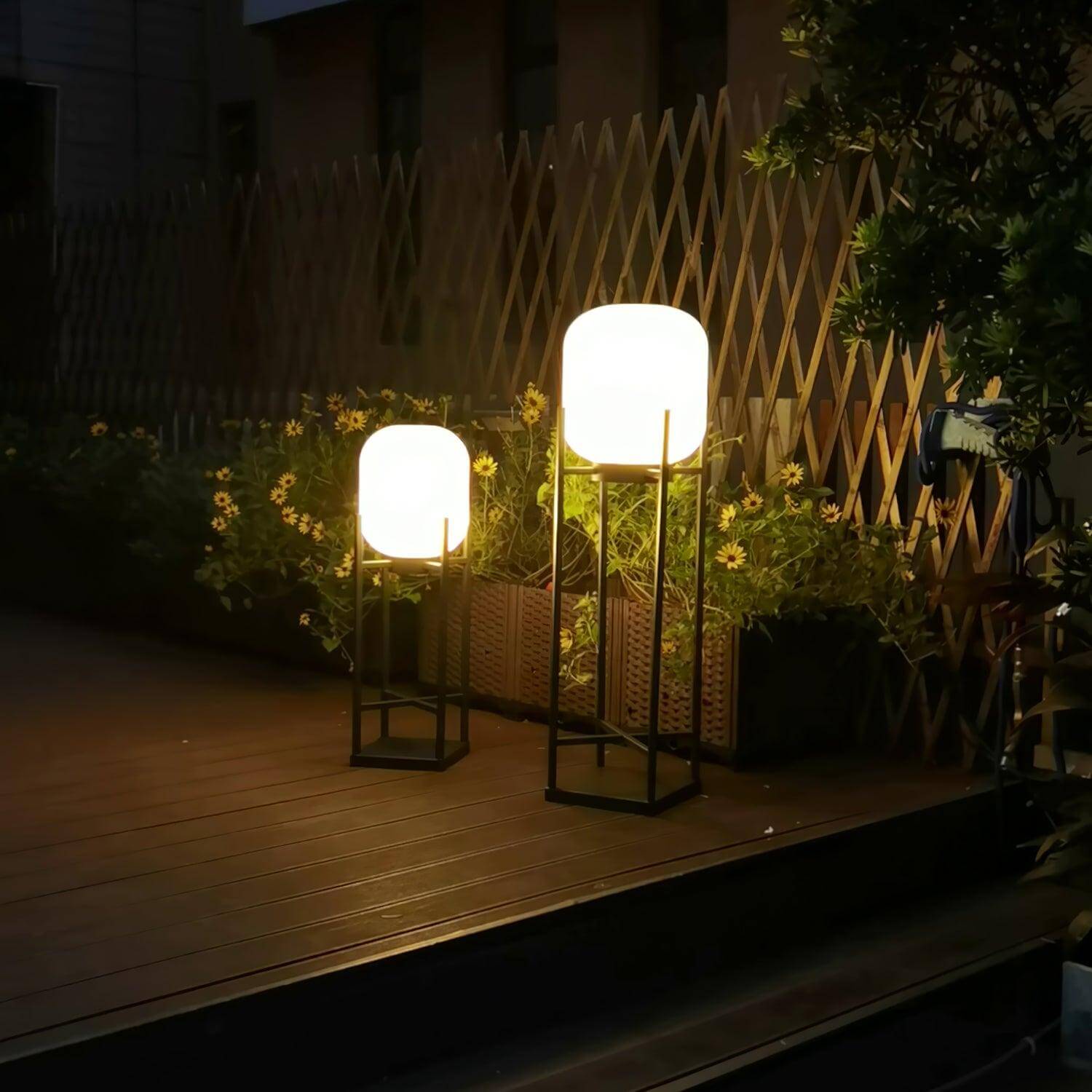 Solar Outdoor Floor Lamp - Sustainable