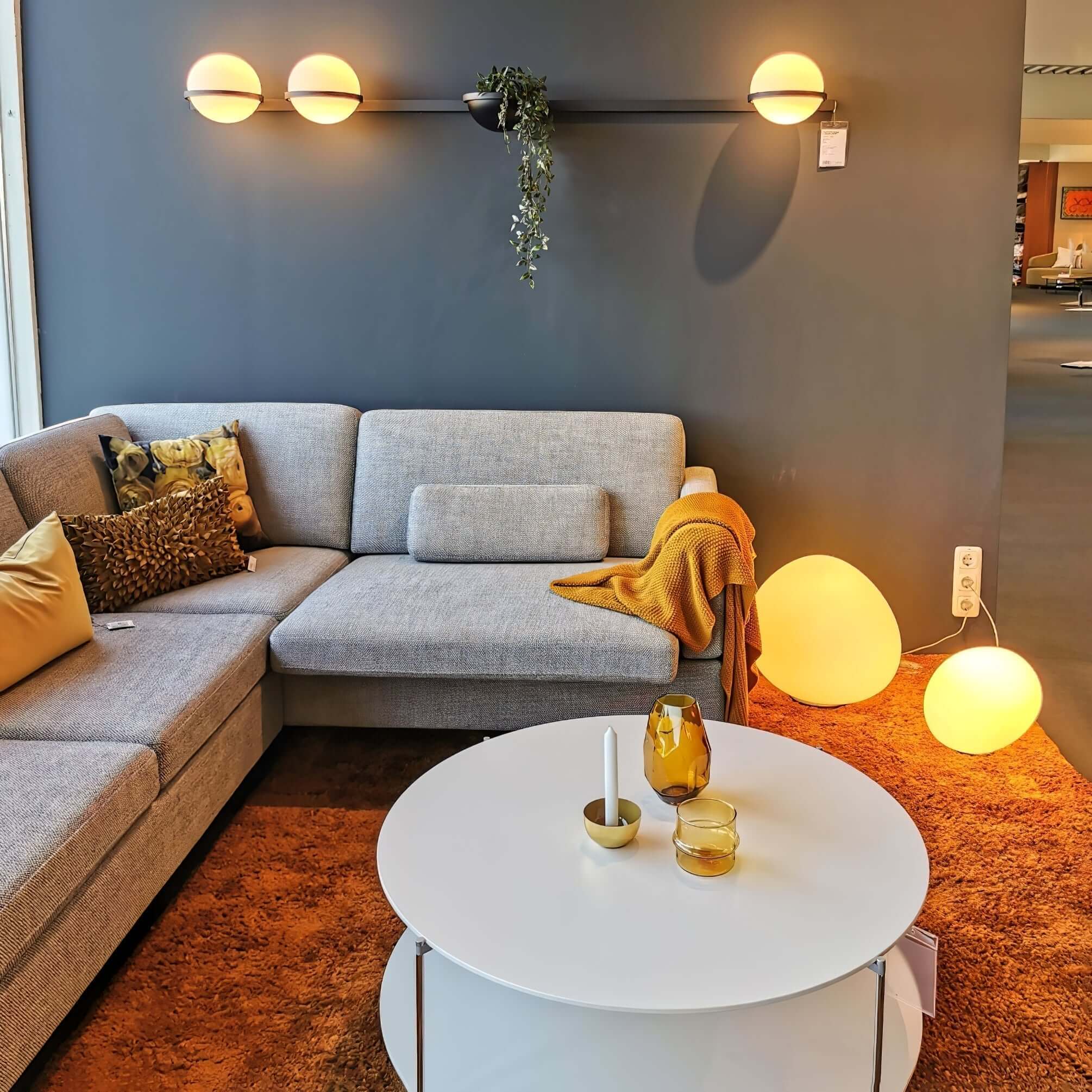 Modern Outdoor Wall Light - Waterproof