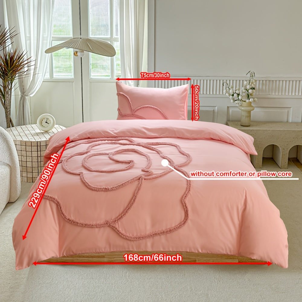 Tufted Bedding Set – Bedspread and Pillowcases with Large Flower Design