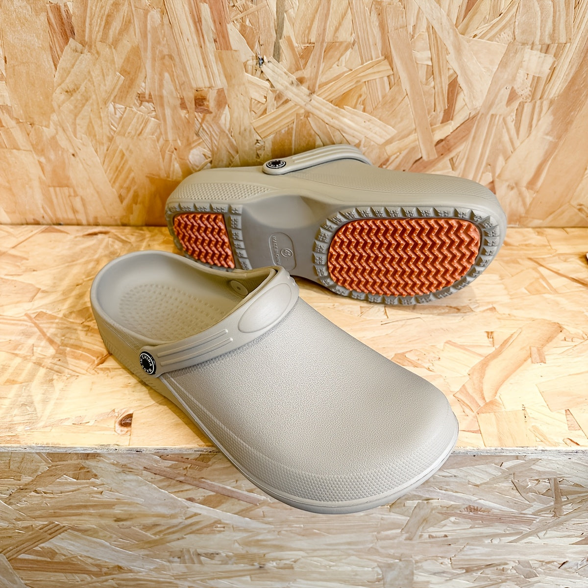 Slip-resistant Garden and Work Clogs for Men – Comfortable Slip-ons for Every Season